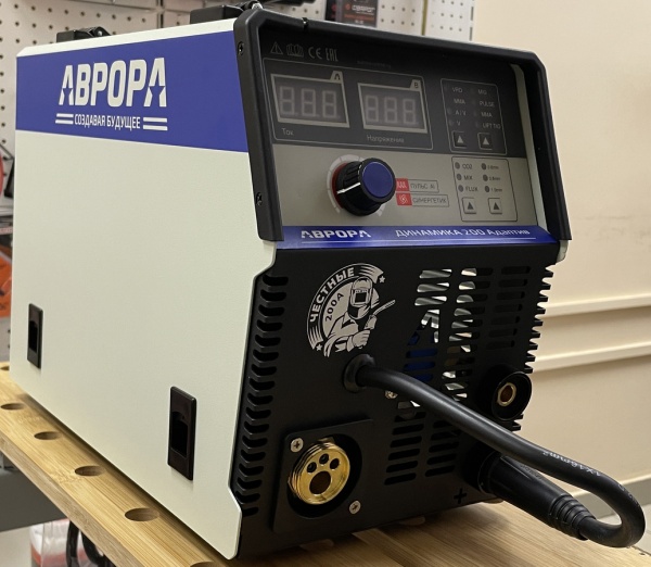 Сварочный инвертор Аврора Динамика 200 Адаптив